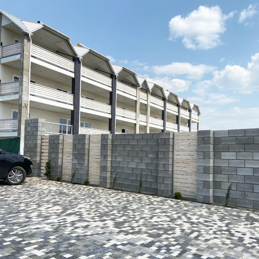 Lazurit Family Hotel Lazurne Buitenkant foto